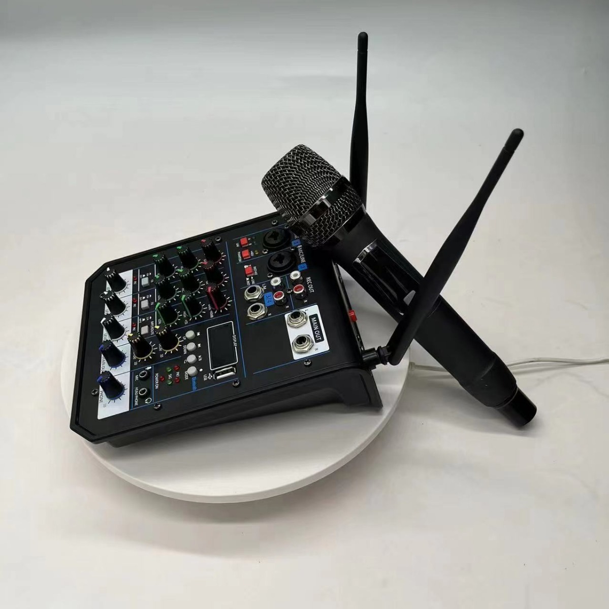 시장 조수 놀이 시리즈 홈 야외 휴대용 소형 4 방향 믹서 맞춤형 일대일 마이크 폭발