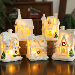 樹脂の白い発光の雪の家の小さい家のデスクトップの小さい景観の小さい置物のクリスマスの小屋のクリスマスの贈り物の卸売り