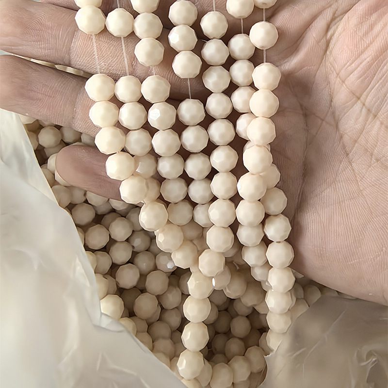 Light rice porcelain