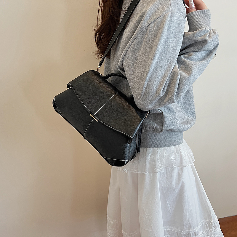 Bolso de moda europeo y americano 2025 verano nuevo bolso femenino textura transfronteriza bolso bandolera retro de gran capacidad