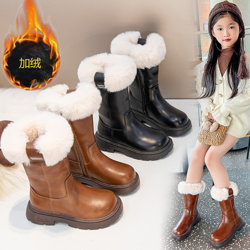 Fashionable insulated high boots