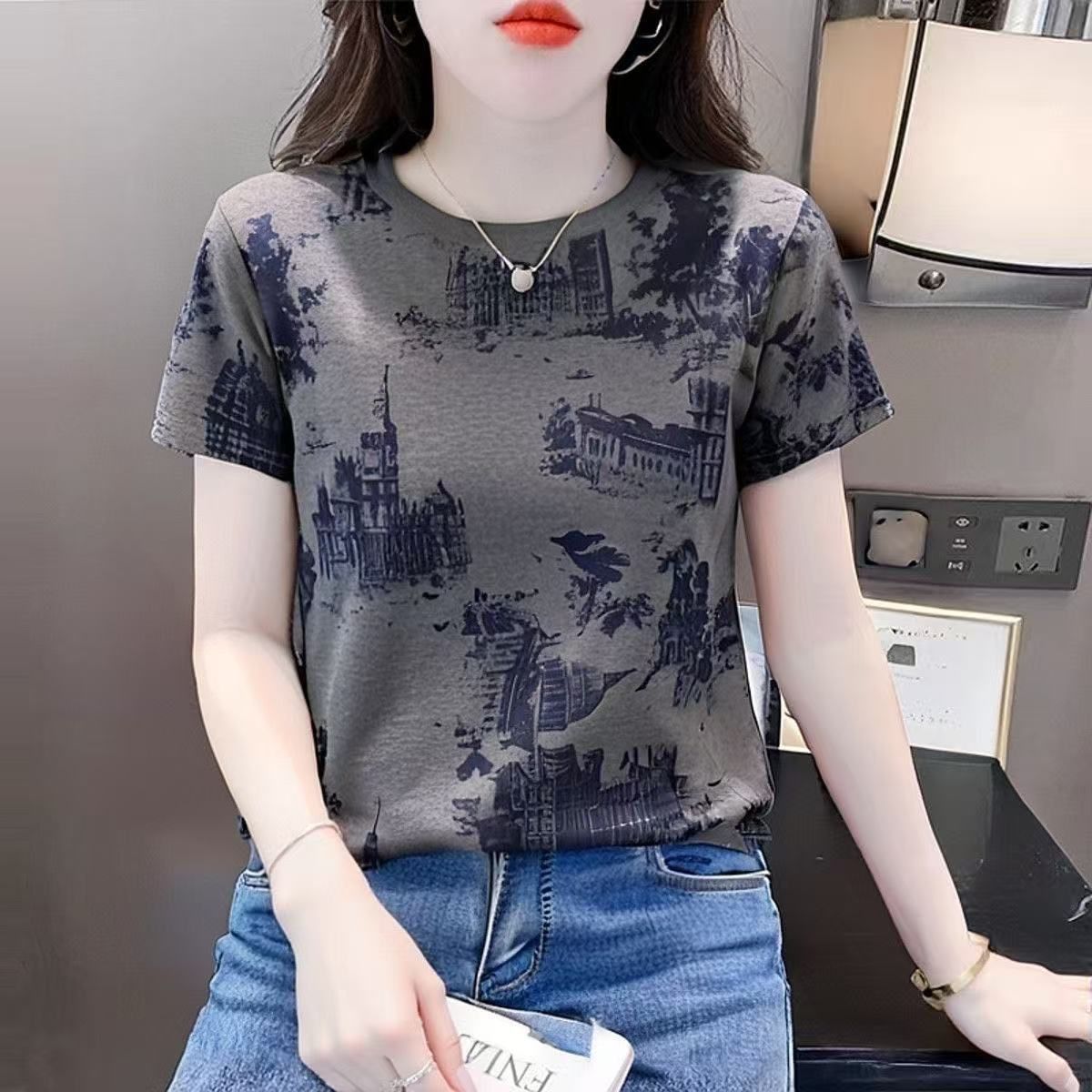 Ommabop TikTok ayollar uchun kalta yengli futbolka, yangi uslub, keng, yuqori darajadagi, o'rta va keksa yoshdagi ayollar uchun mos