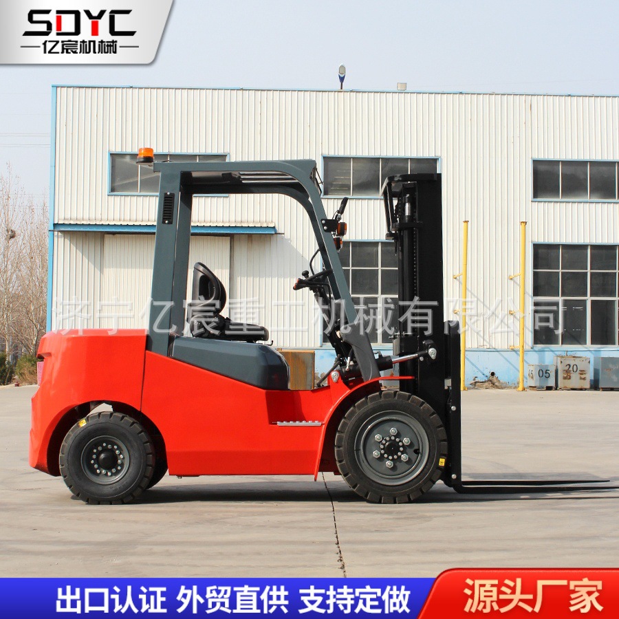 出口柴油叉车座驾式内燃四驱柴油叉车工地用运输多功能内燃叉车