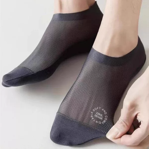 High-grade men's socks men's summer thin mesh breathable invisible cotton bottom sweat-absorbent deodorant non-slip heel boat socks
