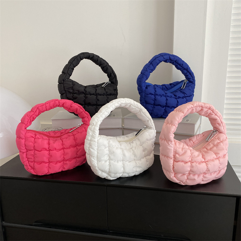 Women's cotton-padded bag small bag 2024 New underarm bag Korean fashion trendy shoulder bag foreign trade one-piece delivery