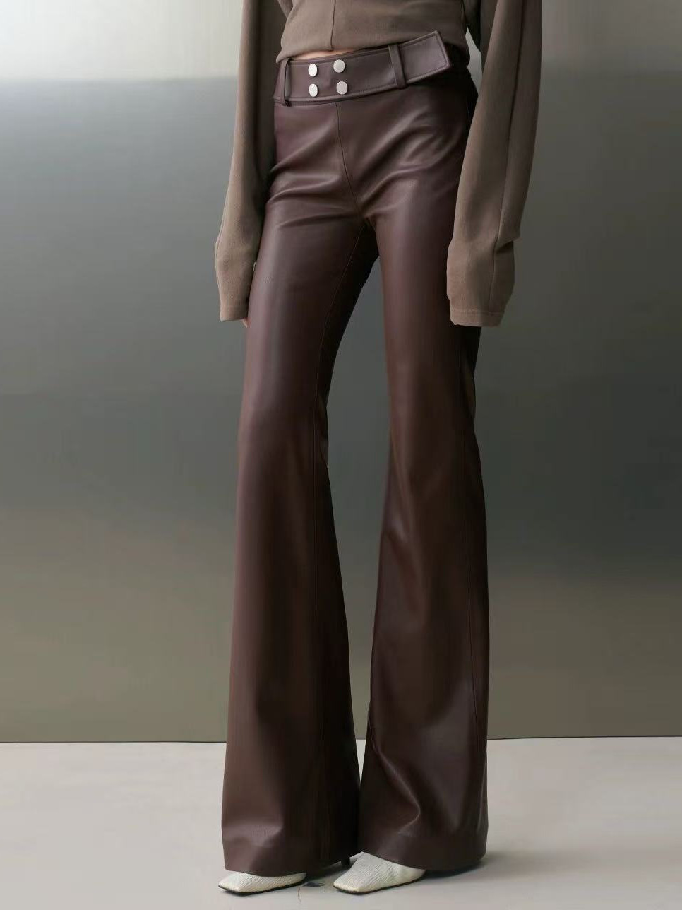 Nicho de diseño 25 otoño y invierno nuevo tipo de proteína de piel micropantalones de cuero para mujeres pantalones de cuero elásticos PU