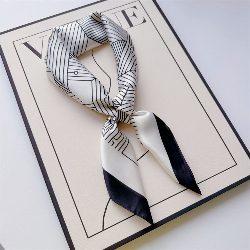 Primavera y verano nueva bufandas de impresión de letras de satén 70 × 70 bufandas de seda pequeñas bufandas cuadradas de alta calidad bufandas de estilo francés