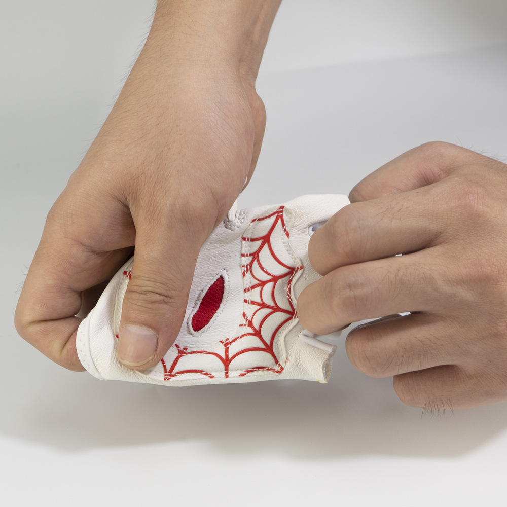 YISJOY儿童运动半指手套 手掌心防滑保护 酷炫棒球骑行平衡车健身