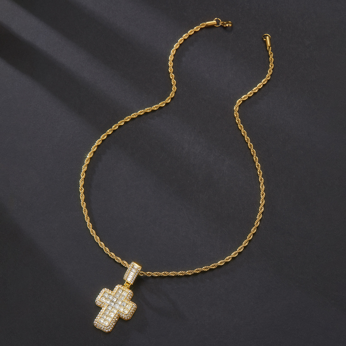 Full Diamond Cross Personalized Pendant Cool Versatile Necklace Instagram Sweater Chain Accessories_voghion.com