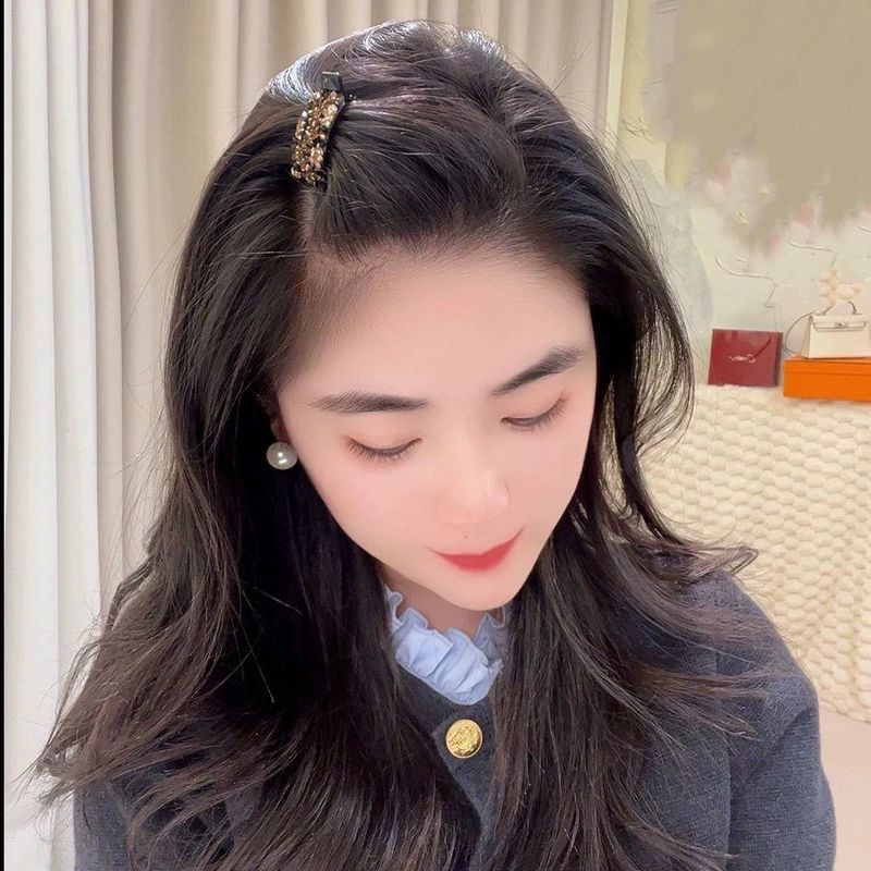 ファッショナブルでシンプルな気質のヘアピン、サイドクリップ、ラインストーン前髪クリップ、女性のファッショナブルで軽い高級ポニーテールクリップ、耐久性のあるカモノハシクリップ|undefined