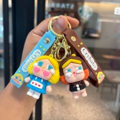 涙人形のキーホルダーが可愛いです。