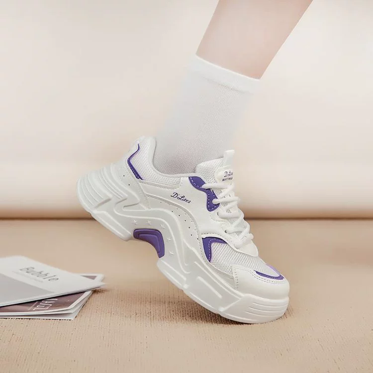 Папочка сетчатая лапша женщина 2024 летом новая весна и лето удобные кроссовки маленькие белые толстые подошвы увеличены женская обувь повседневная обувь женская