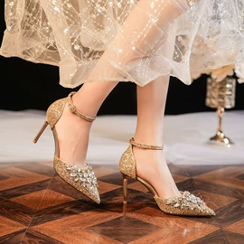 女式时装单鞋;高跟凉鞋;女式皮靴