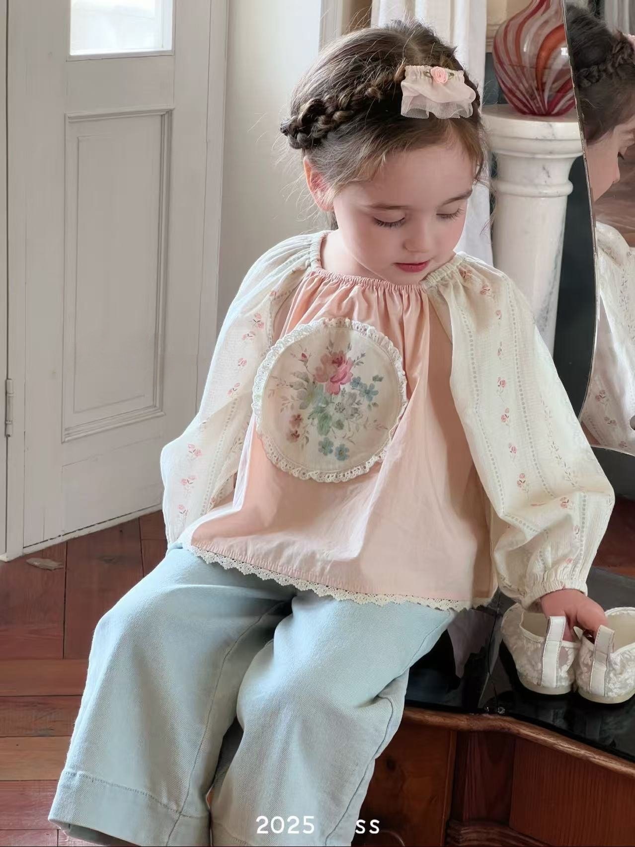 Parche de primavera para niñas camisa de bebé a juego de colores ropa para niños coreanos top de bebé ropa de primavera para niños 2025 primavera