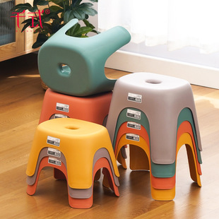 Household Bathroom Stool Thickened Non-slip Plastic Baby's Bath Stool Dining Table Small Stool Adult Overlay Oval Stool
