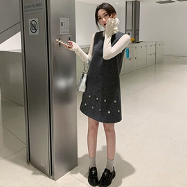 连衣裙;时尚休闲套装;毛衣