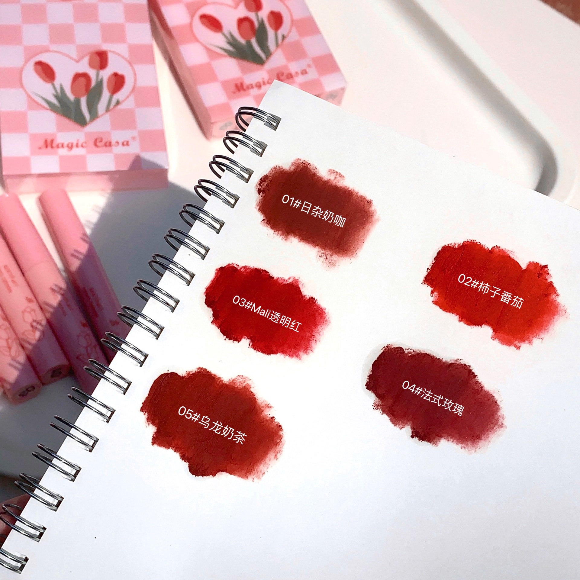 The lip gloss set of lipstick has a matte finish and is not easy to stick to cups. The lip gloss and lip gloss are also good Item Picture