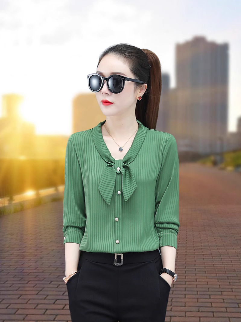 New Style Shirt for Women, Spring and Summer, Slim Fit, Casual, Long-Sleeved, Stylish, Middle-Aged Mom, Elegant V-Neck with Bow