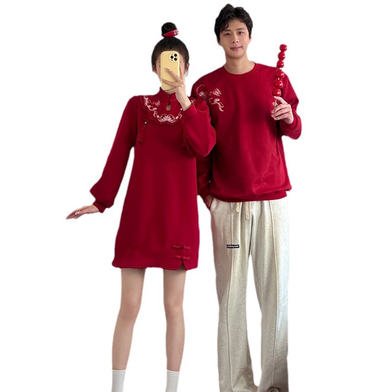 특별 커플 의류 가을 겨울 개선 기모 GUOFENG 자수 버클 올해 라운드 넥 땀 원피스 패션