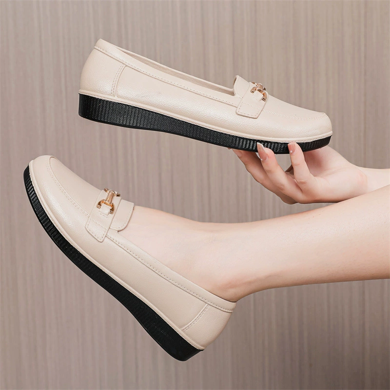 Водонепроницаемые пластиковые туфли, женские летние 2021, новые остроносые туфли, лоферы в британском стиле, черная профессиональная модельная Рабочая обувь