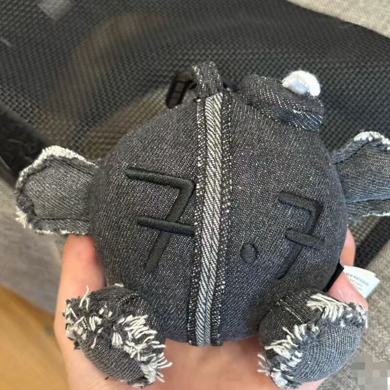 Bts Black Bomb Plush Keychain, Official Replica of the Stove Keychain Pendant