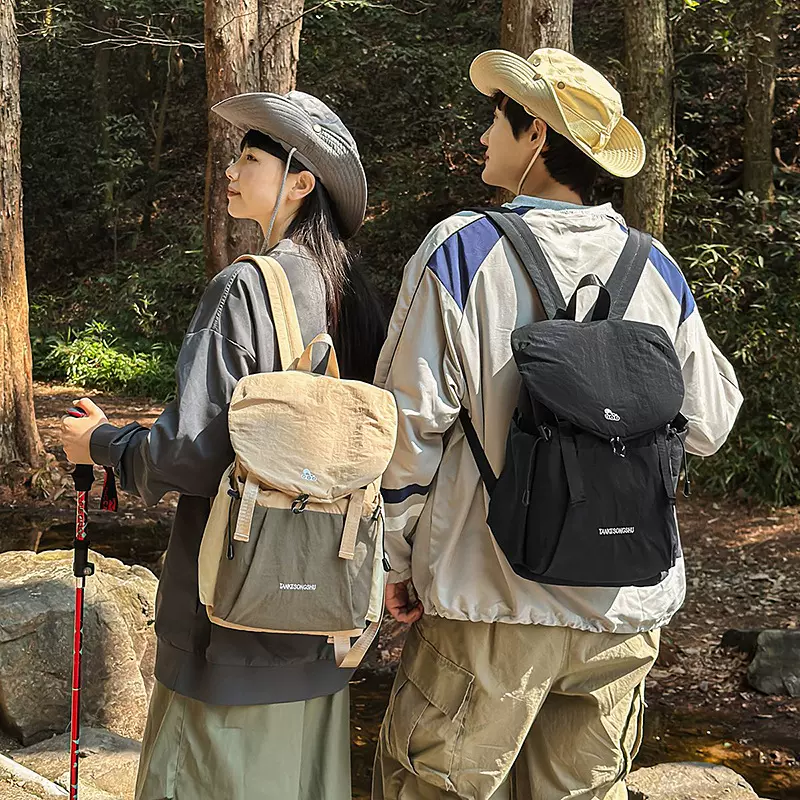 轻便登山包男女款户外通勤电脑包时尚休闲小背包大容量旅行双肩包