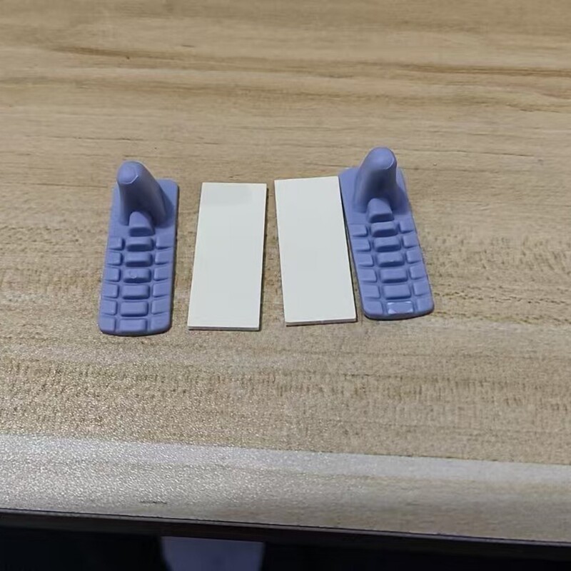 Silicone Suitcase Hook with Self-Adhesive Backing, Convenient, No-Drill, Traceless, Multi-Functional