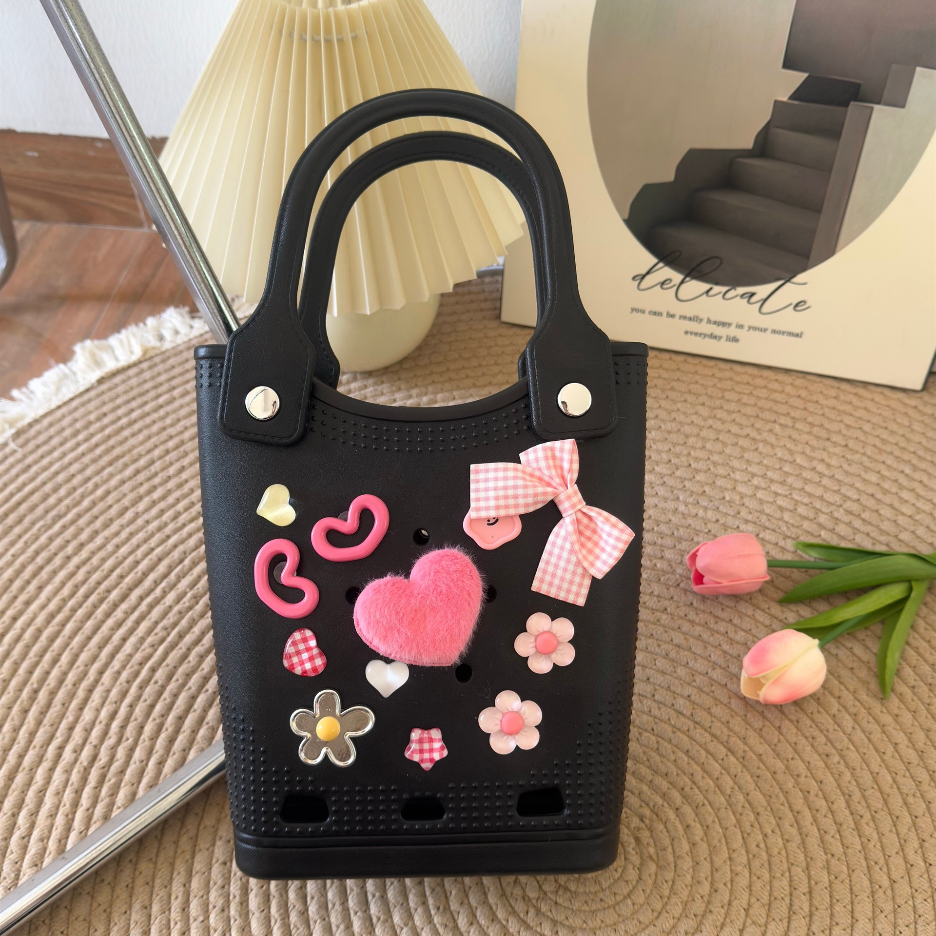 El nuevo bolso transfronterizo Eva Dongdong 100 se combina con el bolso decorado DIY dongdong, el bolso de dibujos animados, el nicho lleva el bolso de playa.