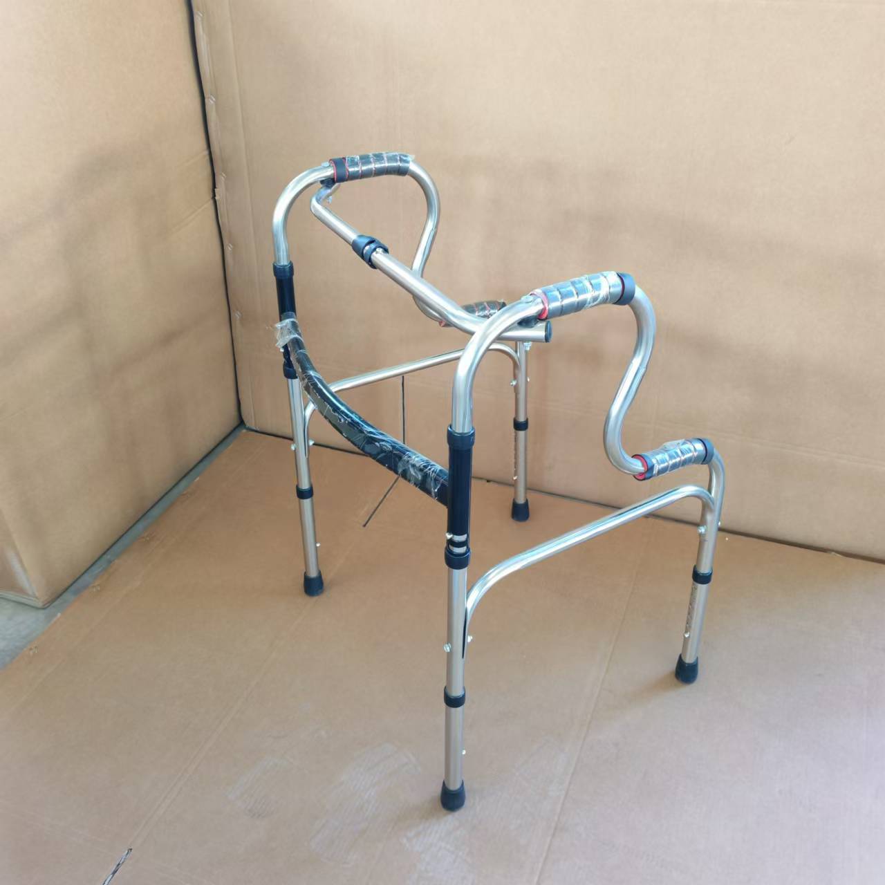 acero inoxidable andador de ancianos embarazada carro de mano paciente rehabilitación entrenamiento auxiliar al por mayor marco plegable