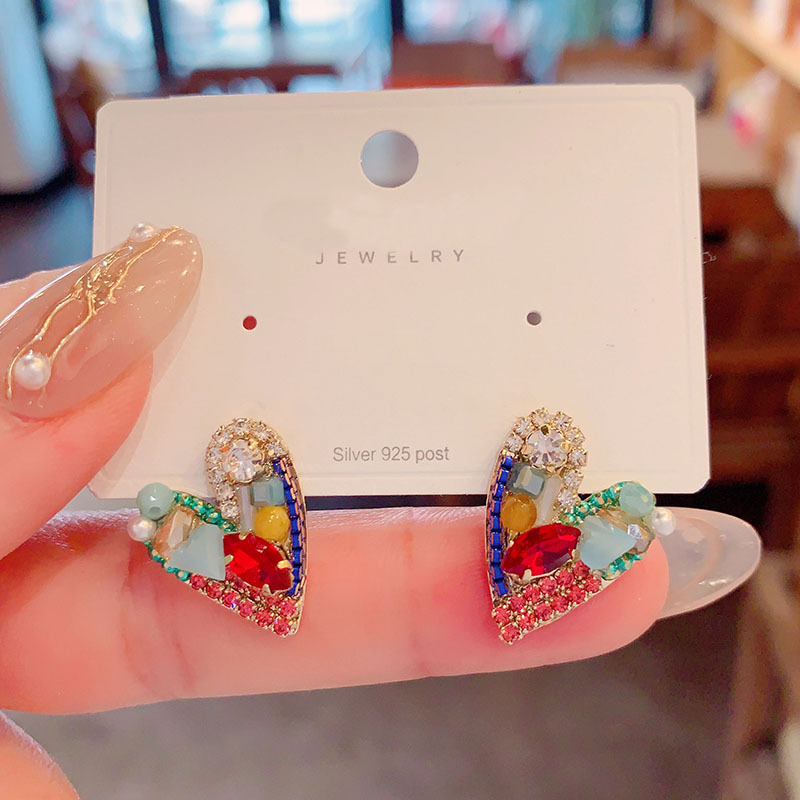 Daily Occasion Copper Material Heart Shape Pattern 1 Pair Vintage Style Heart Shape Plating Inlay Copper Artificial Crystal Gold Plated Ear Studs