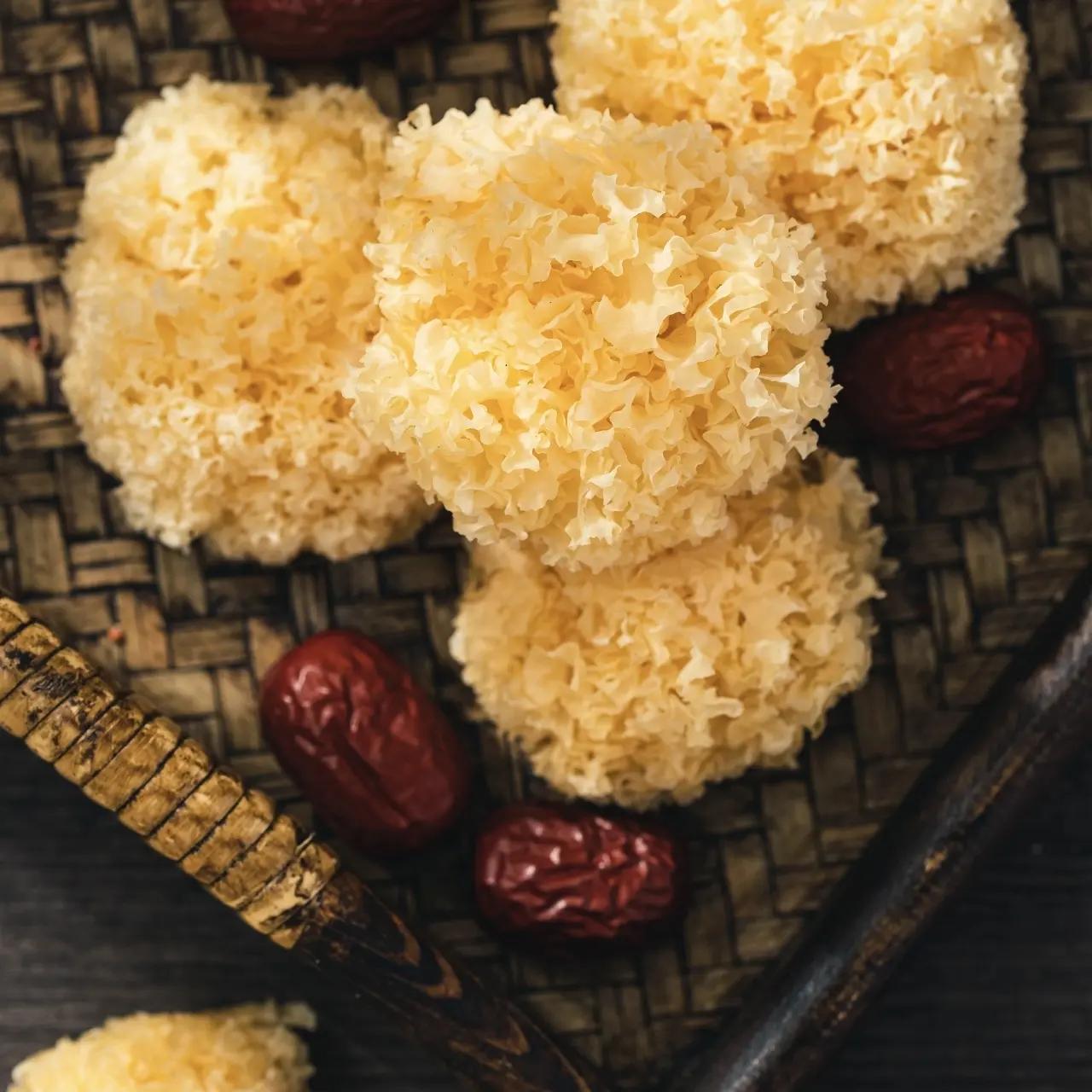 Dried White Fungus Tremella Small Snow Ear Yin Er 500g Sun Dried for Soup and Sweet Desserts overview