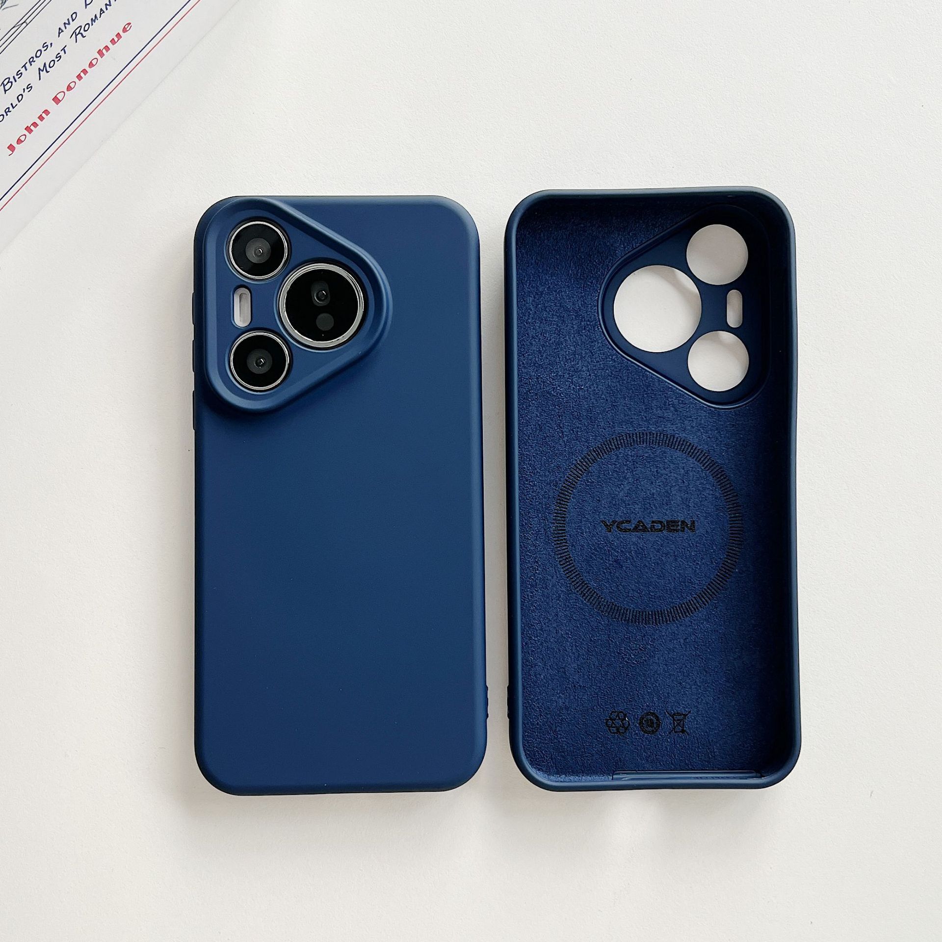 Dark blue + [magnetic suction]