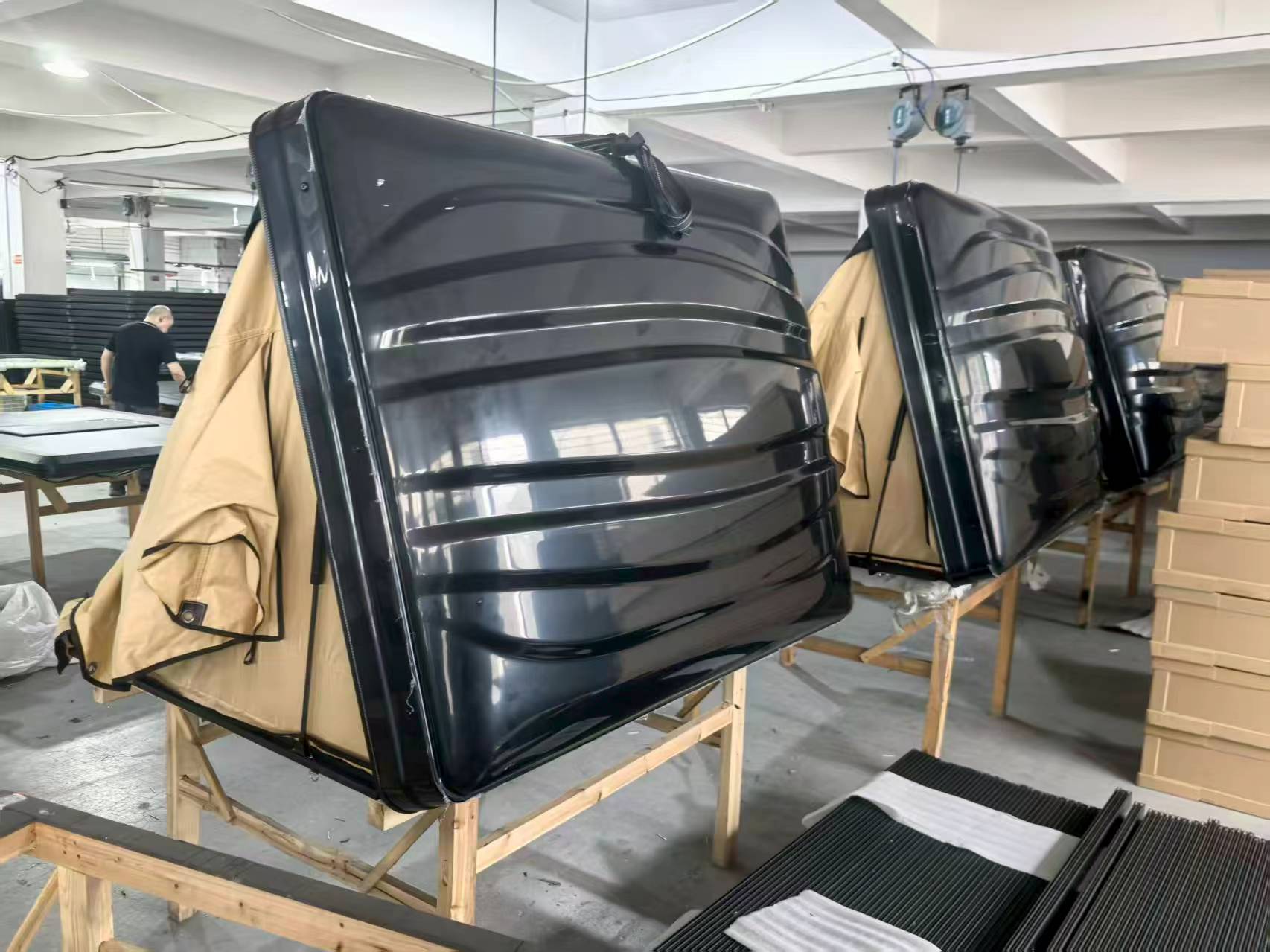 Car Roof Tent Bed, Fully Automatic, for Self-Driving Tours, Hard-Top, Outdoor Skylight, In-Car Folding Tent, for Self-Driving Trips