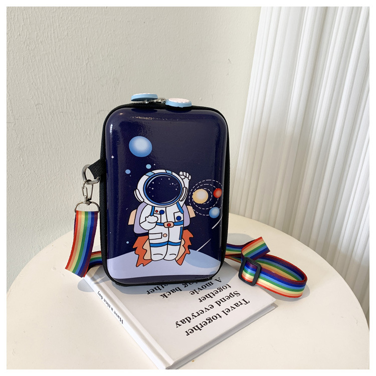 Creativo y simple 2025 nueva tendencia de moda bolso de cáscara de huevo para niños bolso de mensajero de hombro fresco y dulce para mujer de dibujos animados