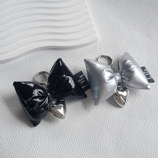 Niche Design Silver Cotton-Filled Bow Heart Keychain Accessible Luxury High-End Girl Heart Bag Pendant