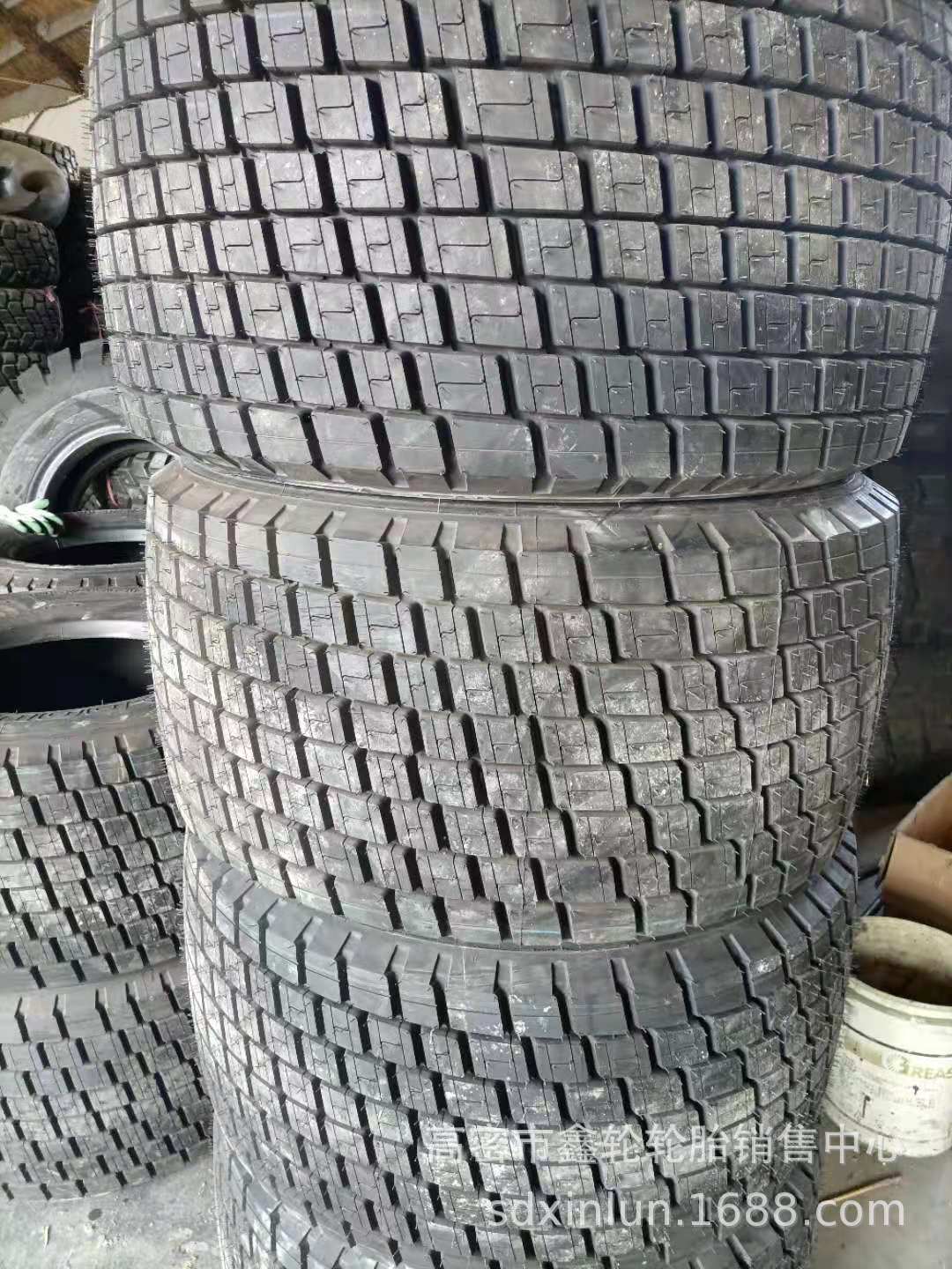 供应445/45R19.5 435/50R19.5 425 445 65R22.5宽体钢丝真空胎