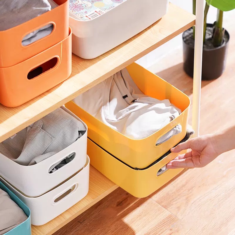 Table storage basket