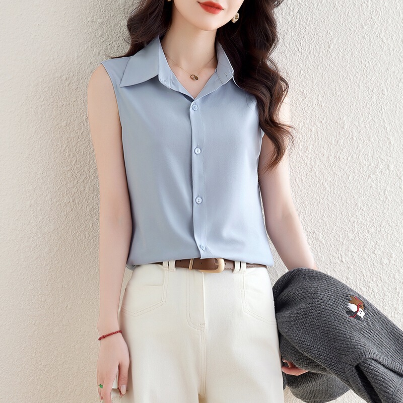 Real Shot of Women's Sleeveless Commuter Shirt, New Spring 2026 Style, Inner Layer Base Shirt, Turn-Down Collar Vest Top, Light Blue Real Shot of Women's Sleeveless Commuter Shirt, New Spring 2026 Style, Inner Layer Base Shirt, Turn-Down Collar Vest Top, Light Blue