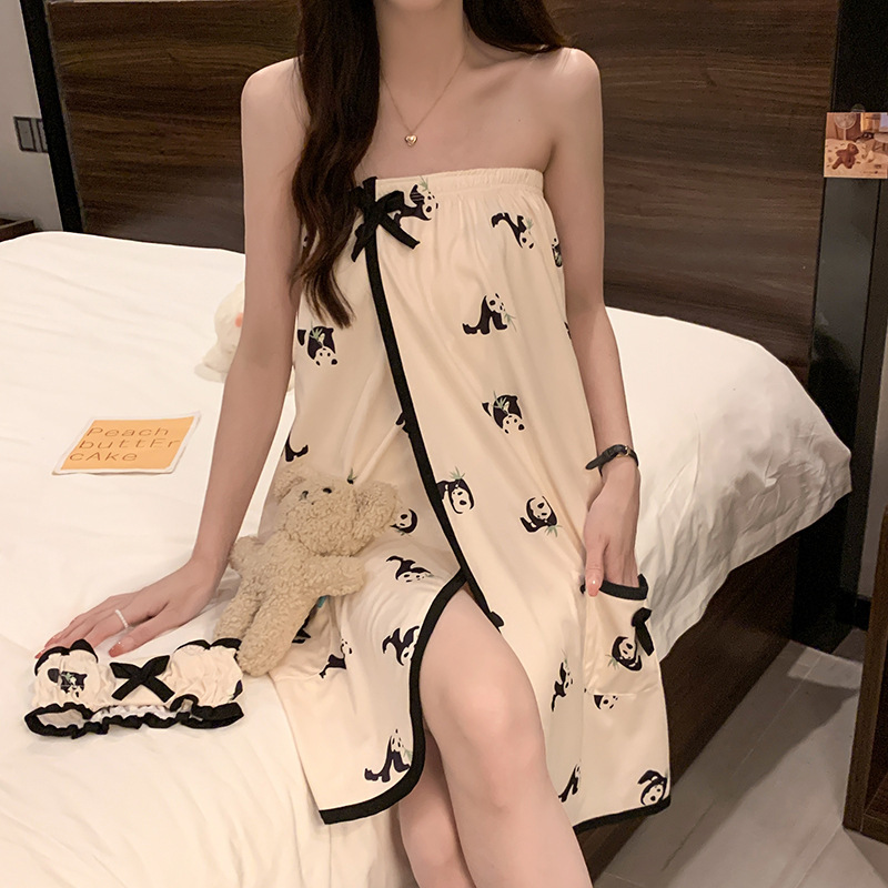 Low Price New Style Strapless Sexy Bath Towel Women's Summer Fresh Simple Panda Pajamas Expandable Bathrobe Factory Wholesale
