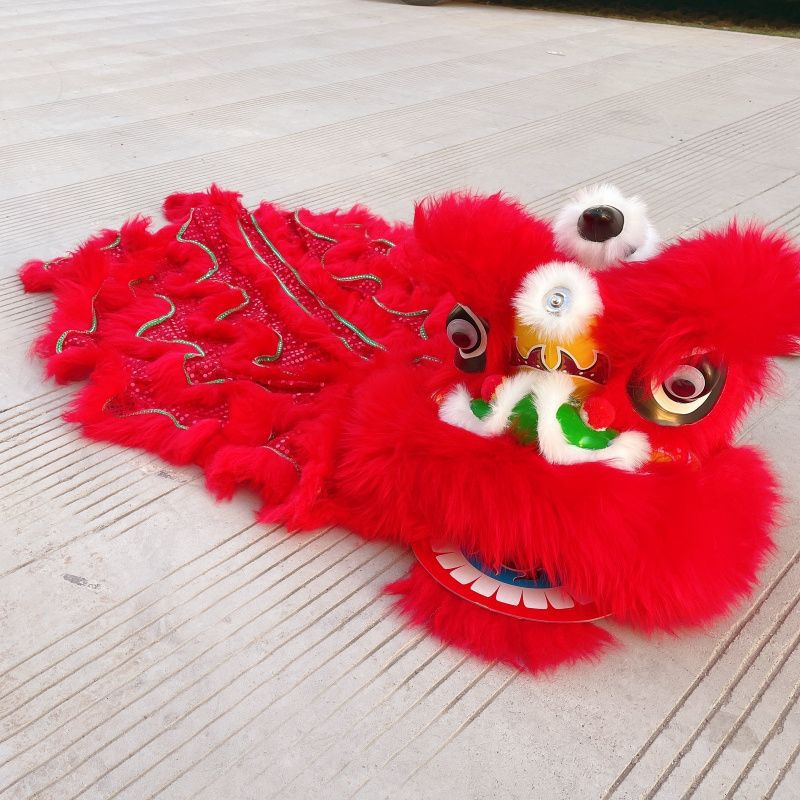 Children's trousers, props, lion