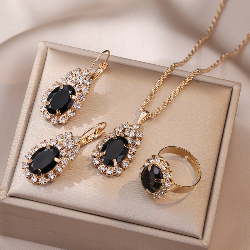 collana donna rete rosso zircone nicchia versatile orecchini ciondolo set metallo clavicola catena fabbrica_voghion.com