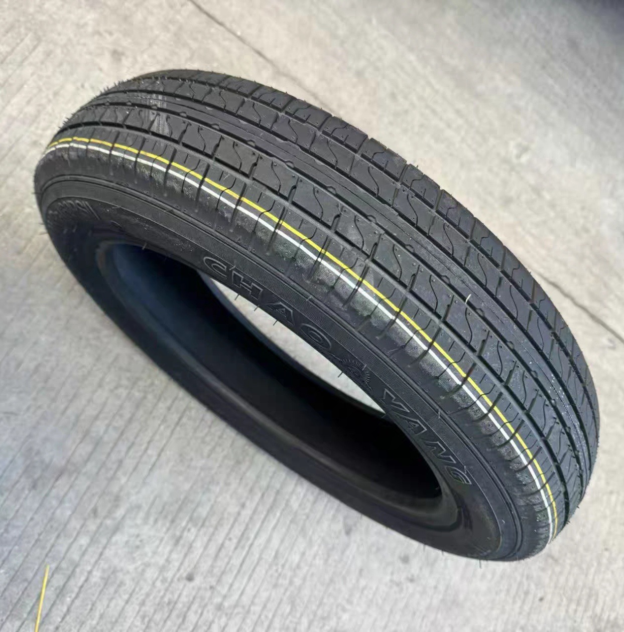 Chaoyang tires 125/195/225/245 brand new in multiple sizes 16/17/18/19/20inch RP03+/RP76+