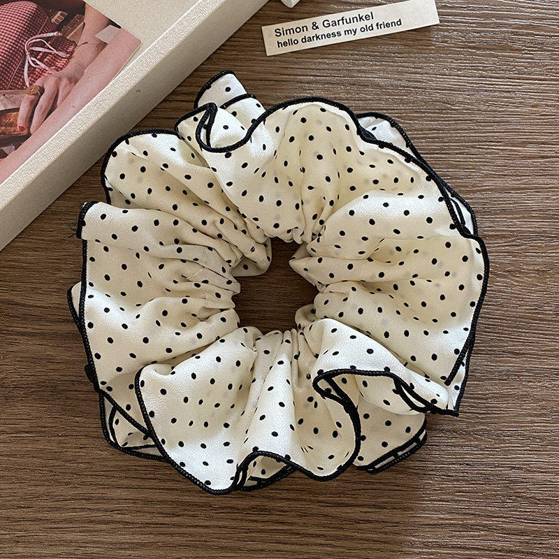 1# off-white polka dots about 17cm