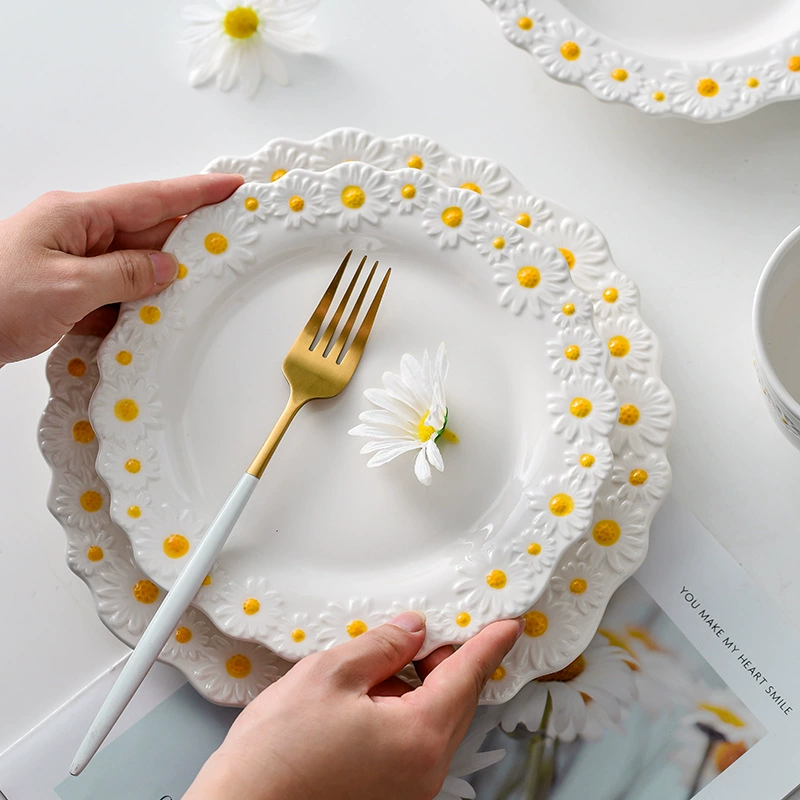 Ceramic Dinnerware Set, Fresh Daisy Pattern, Assorted Plates & Bowls (White/Yellow)