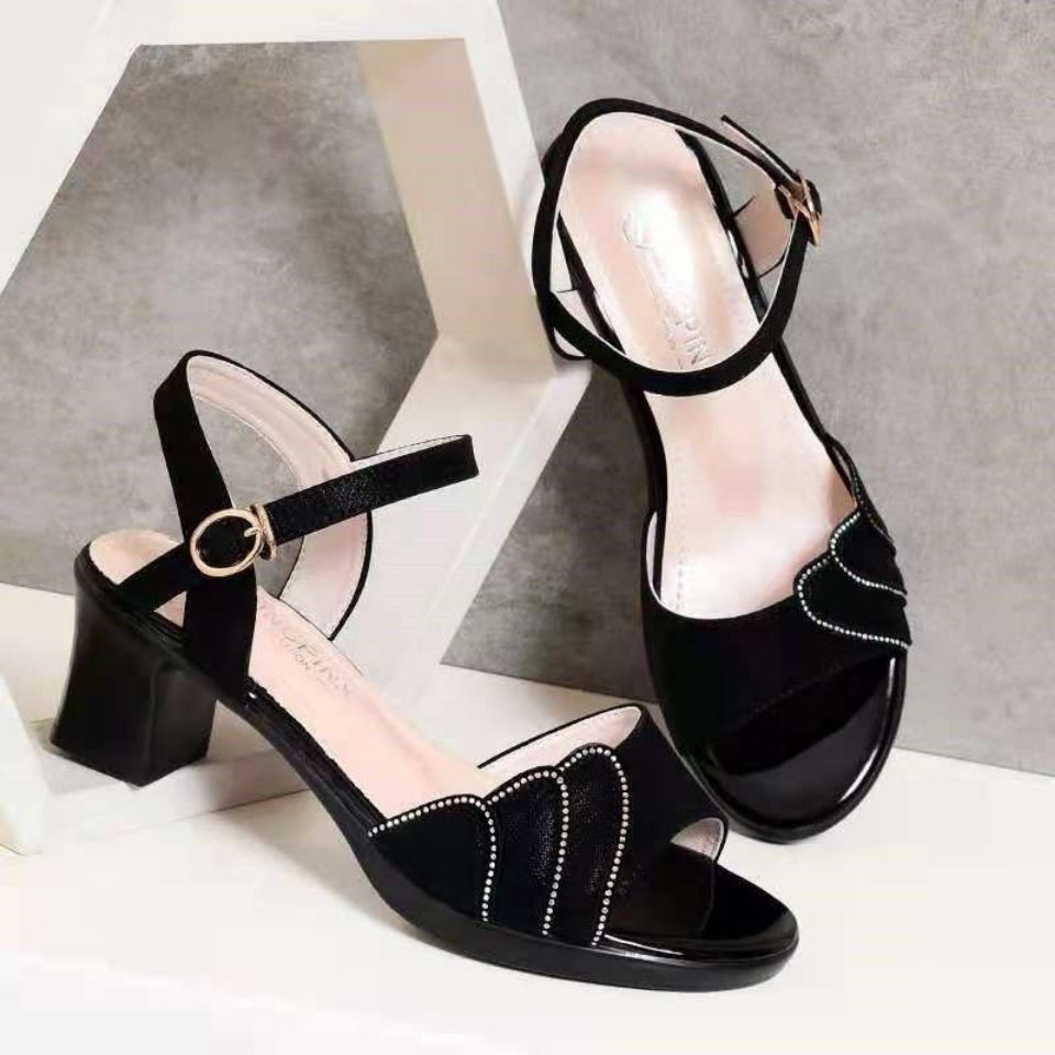 Summer new women's shoes European and Am...