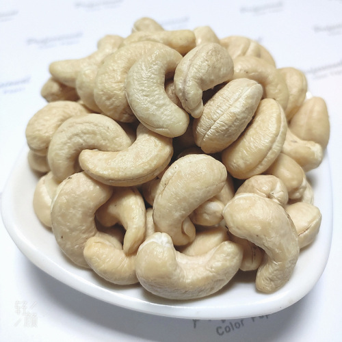 New Arrival Natural Unbleached Cashew Nuts 500g Vietnam Raw Cashew Nuts Pregnant Women Snack Bulk by Weight