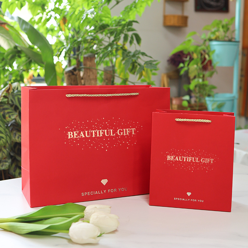 Red Festive Gift Bag Large Wedding Handheld Paper Bag for Gifting Clothing and Apparel Manufacturer Wholesale