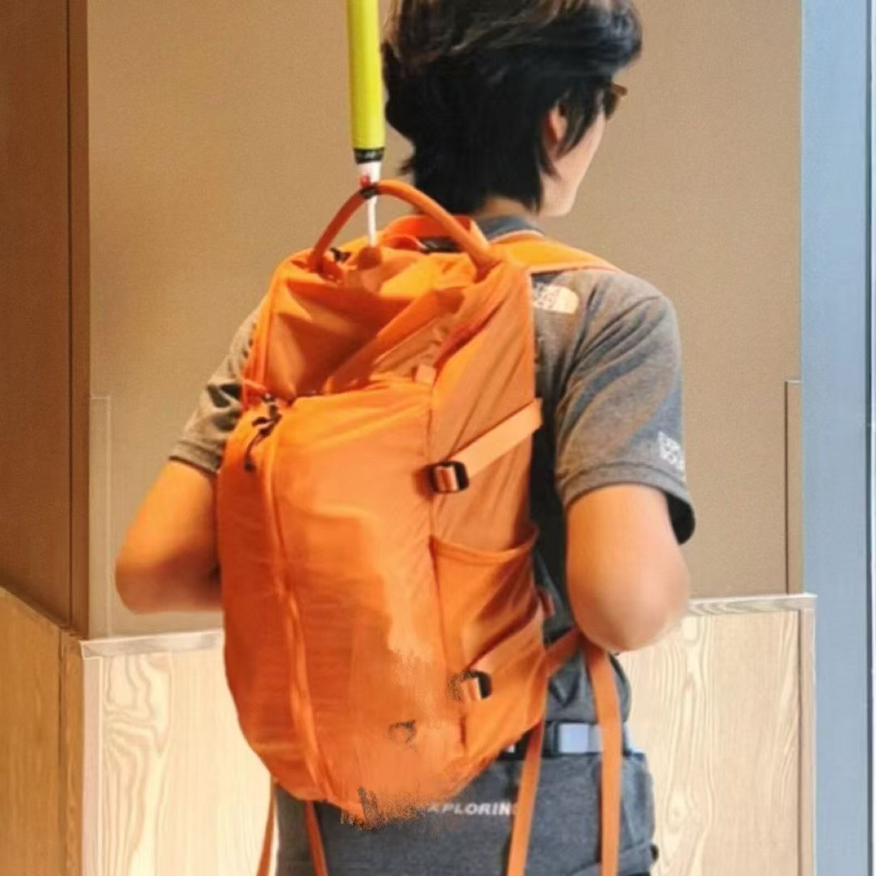 New Mountaineering Outdoor Angjia 18L Large-Capacity Water-Repellent Lightweight Backpack for Men and Women, Supports One Piece