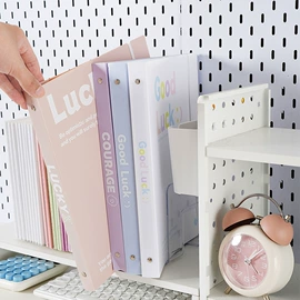 修正带;文件夹;马克笔