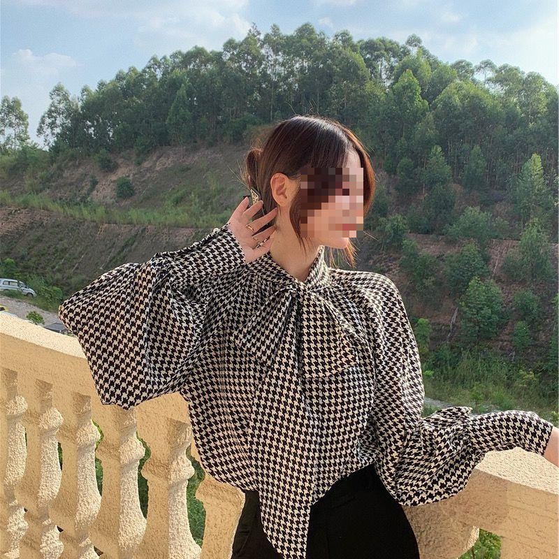 Autumn base design shirt with bow